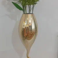 گل و گلدان