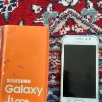 سامسونگ Galaxy J1 با حافظهٔ ۴ گیگابایت