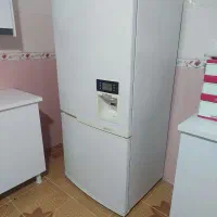 یخچال بشرط سلامت کلا یکسال کار نکرده