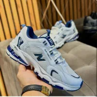 کتونی های زنونه و مردونه باکیفیت بالا|کیف، کفش، کمربند|میانه, |دیوار