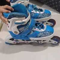 اسکیت کفشی تمام ژله تمام لاستیک هاش چراغ میزنه|دوچرخه، اسکیت، اسکوتر|محمدشهر, کوی بهار|دیوار