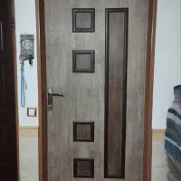 درب چوبی ضد آب همراه با چهار چوب