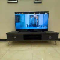 میز تلویزیون در حد نو