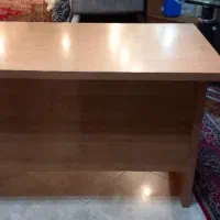 تعدادی میز های درحد نو اداری