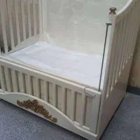 تخت کودک کنار تخت مادر تمام چوبی و بسیار مستحکم|تخت و صندلی بچه|تهران, آشتیانی|دیوار