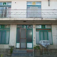 خانه ویلایی دو طبقه با یک مغازه