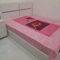 یک واحد آپارتمان همکف نقلی وتمیز