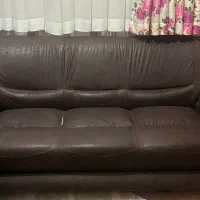 مبل ۷ نفره چرم. بدون میز عسلی در حد نو