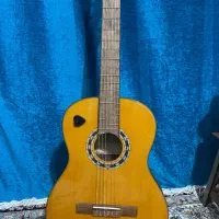 گیتار حرفه ای سویلا پیکاپ دار اصل اسپانیا