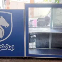میز و ویترین مغازه لوازم یدکی