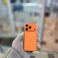 IPHONE 17 PRO با رجیستر