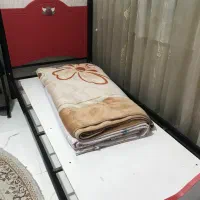 تخت یک نفره فلزی