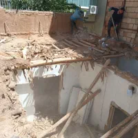 تخریت ساختمان کلی وجزعی چوبی وفلزی بایک متر مصفانه