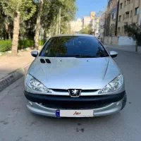 ماشین بسیار سالم و تمیز بدون کوچکترین خوردگی