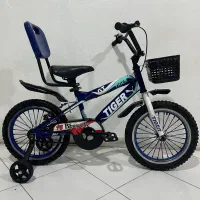 دو عدد دوچرخه سایز ۱۶ با لوازم کامل