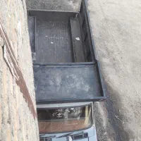 خریدار کارتن ۲۳در مغازه یا انبار