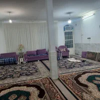 یک طبقه زیر زمین۱۱۰ متر.درب مجز/گلزار