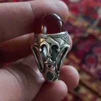 انگشتر عقیق یمنی کلوخه کهنه حاج ممی سعادت