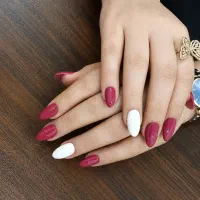 کاشت ناخون