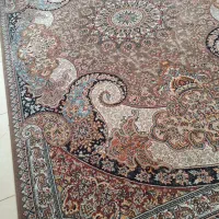 یک فرش ۹ ویکی۶ متری