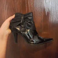 تعدادی بوت و نیم بوت درحد نو|کیف، کفش، کمربند|تهران, صد دستگاه|دیوار