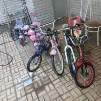 ۲ عدد دوچرخه ۲۰ و ۲ عدد دوچرخه ۱۶ و ۳ عدد ۳چرخه