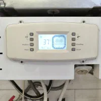 پکیج دیواری تعمیرات و سرویس|خدمات پیشه و مهارت|سمنان, |دیوار