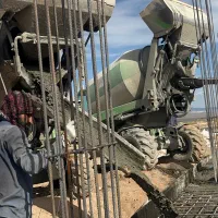 بتن ریزی و شفته آهک با اتومیکسر|خدمات پیشه و مهارت|دامغان, |دیوار