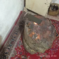 سلام دوستان یک تک سنگ کهرباه