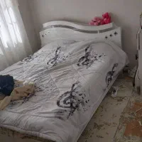 دست سرویس تختخواب ۲نفره و پاتختی ویه میزتوالت