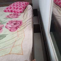 تخت دونفره چوبی