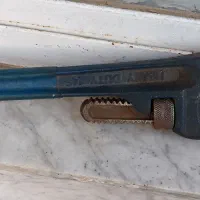 ابزار آلات وسه راهی.لوله گیر