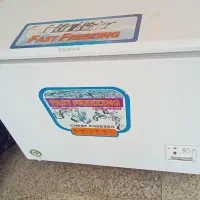 سلام یک دستگاه یخچال فریزر صفر به فروش میرسد