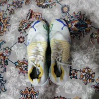 کفش فوتسال|کیف، کفش، کمربند|بروجرد, |دیوار