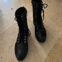 بوت و کتونی