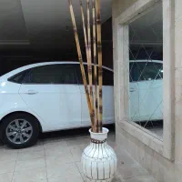 چوب بامبو همراه گلدان