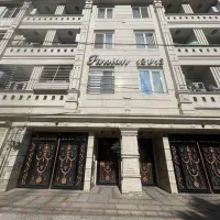 ۴۷مترروبه نما و افتاب/بدون هزینه/پارکینگ/خوش نقشه