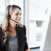 کارشناس فروش خانم