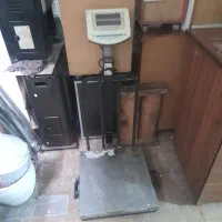 باسکول ، اره مرغ ، میز