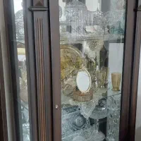 ویترین شیشه ای