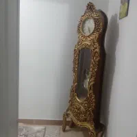 ساعت و نوپان تخت خواب