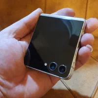 z flip در حد آکبند ۵۱۲گیگ