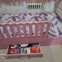 تخت خواب کلاسیک دخترانه و کودک|تخت و سرویس خواب|رشت, کوی مهر|دیوار