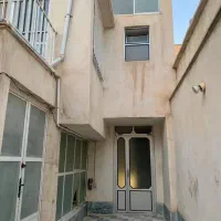 منزل مسکونی دو واحد طبقه همکف و زیرزمین|فروش خانه و ویلا|قم, جوی شور|دیوار