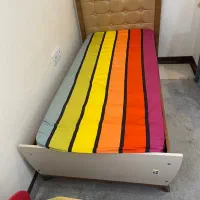 ۱۸تومن.تخت وخوشخواب یکنفره  برند آپادانا.مقطوع|تخت و سرویس خواب|شیراز, شهرک برف فروشان|دیوار