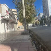 تجاری بر خیابان داخل شهر|اجارهٔ مغازه و غرفه|ایلام, |دیوار