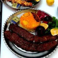 رستوران|خدمات پذیرایی، مراسم|قروه, |دیوار