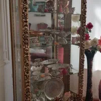 کمد شیشه ای