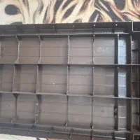 میز پلاستیکی