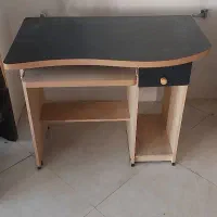میز کامپیوتر